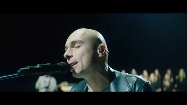 Krists Luhaers — Fotogrāfs, Rīga